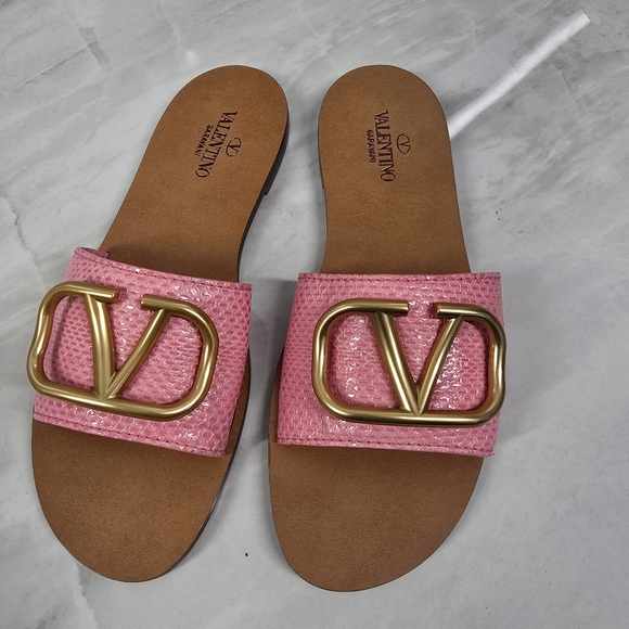 Valentino VLogo Pink Slide Sandals - Picture 2 of 10